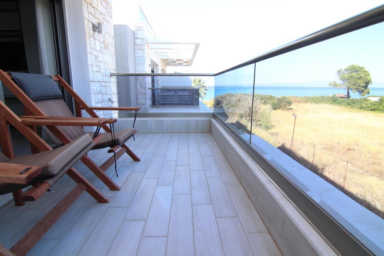Hanioti Suite Maisonette In Front Of The Sea Exteriör bild