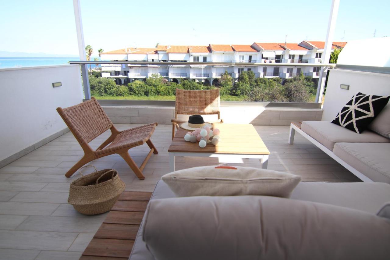Hanioti Suite Maisonette In Front Of The Sea Exteriör bild