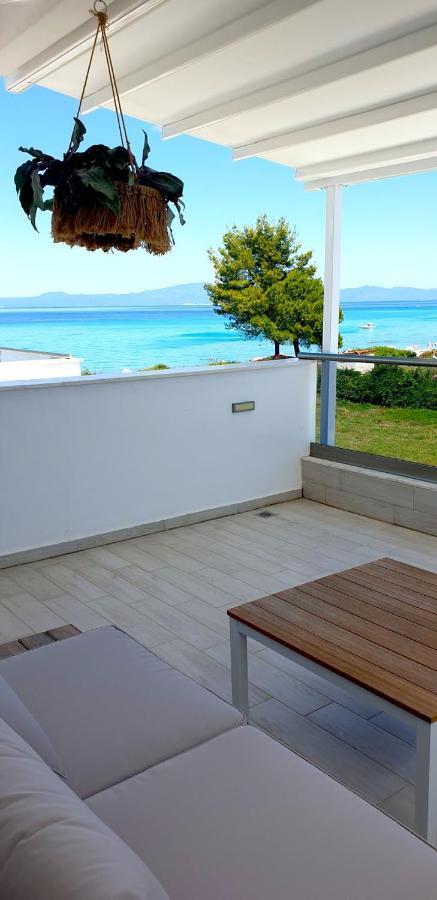 Hanioti Suite Maisonette In Front Of The Sea Exteriör bild